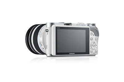 NX300 020 Dynamic15 white