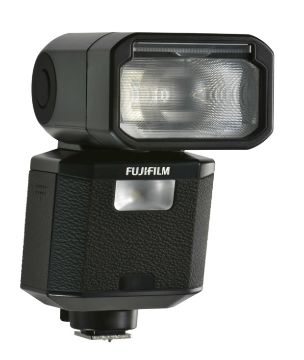 Fujifilm serie X, ecco il flash EF-X500