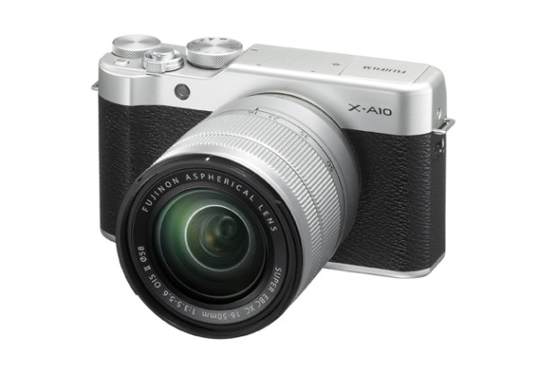 Fujifilm X-A10, tanto per poco
