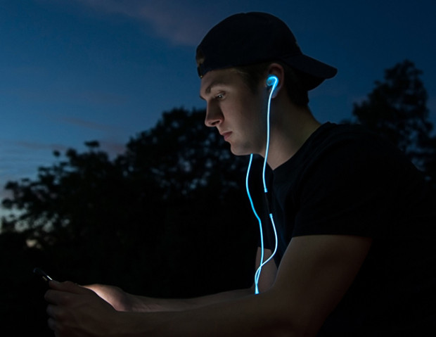 Spark Headphones: luminose e sicure