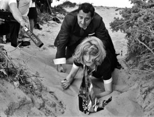 Dal film Amore Aiutami. Monica Vitti e Alberto Sordi - Archivio Enrico Appetito