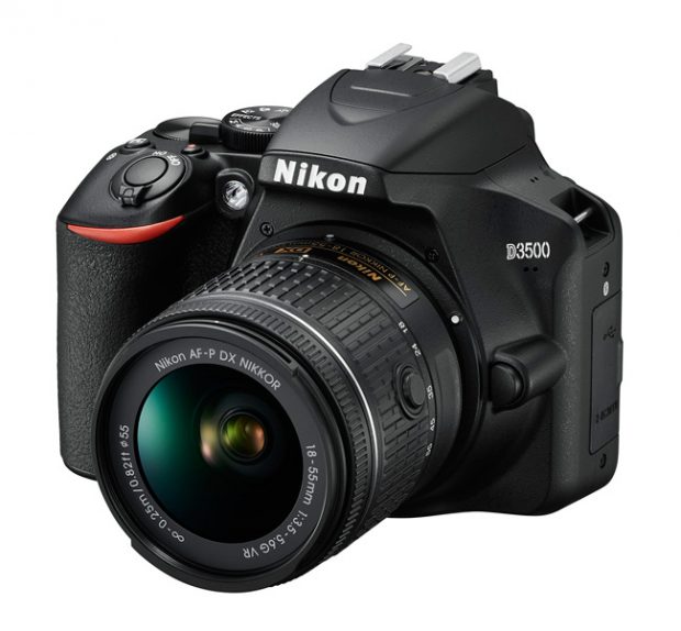 Nikon D3500, si rinnova la reflex entry-level
