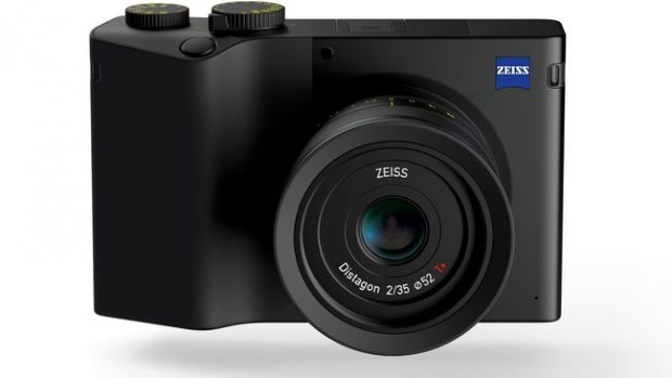 Zeiss ZX1, compatta Full Frame con Lightroom