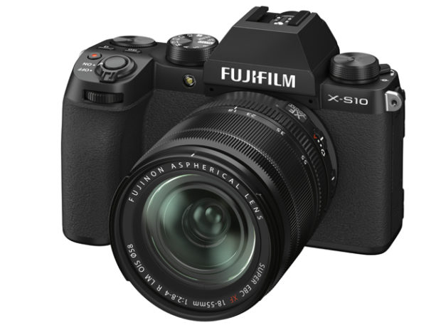 Fujifilm X-S10, la piccola è grande