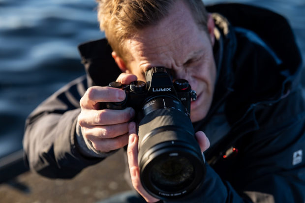 Panasonic Lumix S-R70300, zoom tele con funzione macro