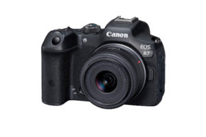 Canon EOS R7