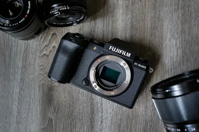 Fujifilm X-S20